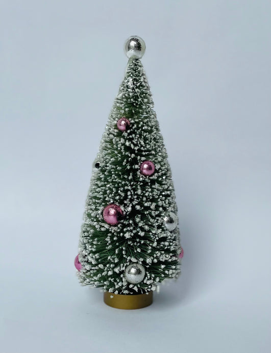 Vintage Style Bristle Brush Tree